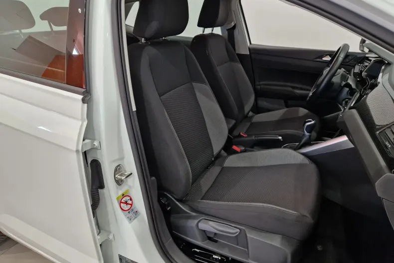 Volkswagen Polo din 2023 cu 48.105 km - oferta VOL166190 - foto 20