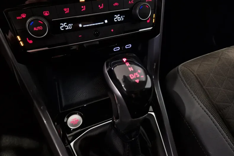 Volkswagen T-Cross din 2021 cu 59.013 km - oferta VOL166191 - foto 20