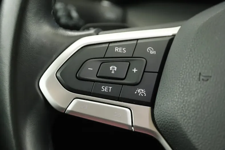 Volkswagen Golf din 2021 cu 74.450 km - oferta VOL166192 - foto 20