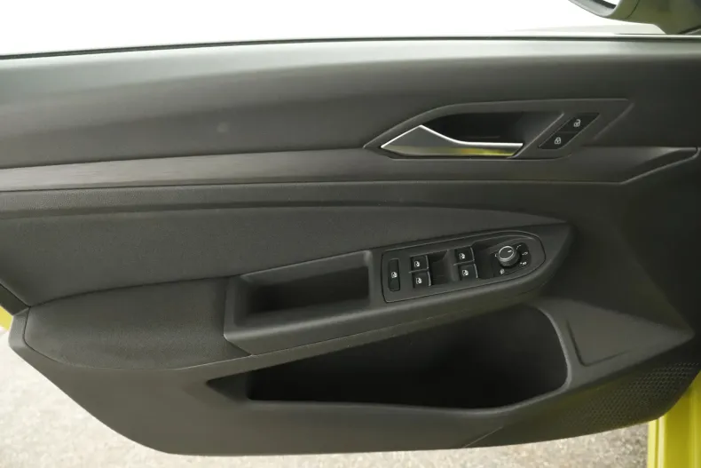 Volkswagen Golf din 2021 cu 74.450 km - oferta VOL166192 - foto 22