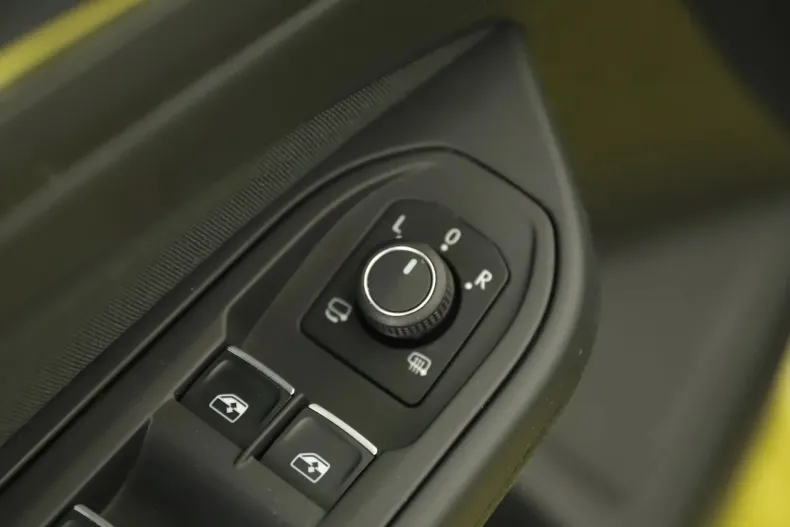 Volkswagen Golf din 2021 cu 74.450 km - oferta VOL166192 - foto 23