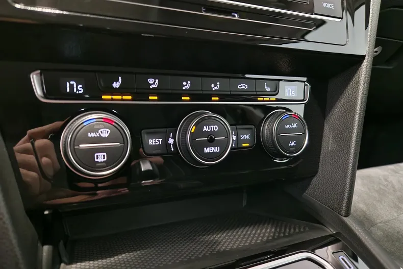 Volkswagen Passat din 2020 cu 101.865 km - oferta VOL166195 - foto 19