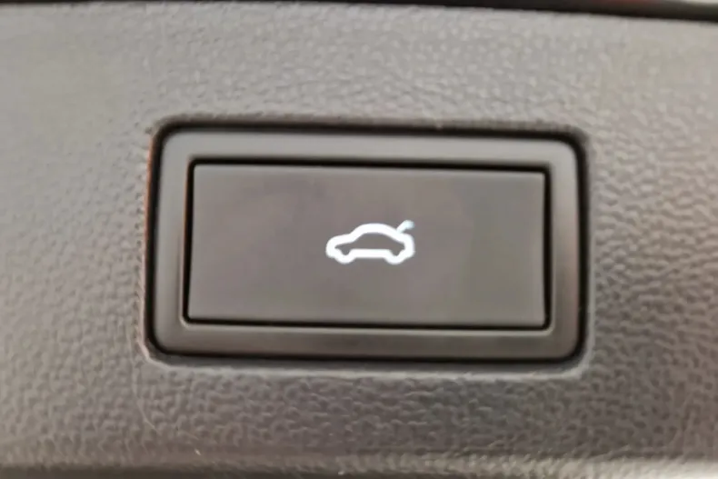 Volkswagen Arteon din 2021 cu 62.052 km - oferta VOL166196 - foto 28