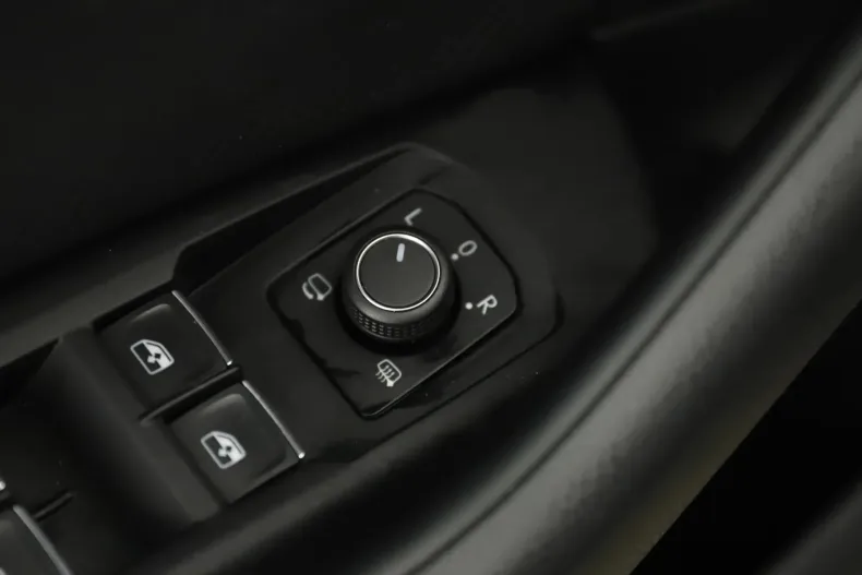 Volkswagen Arteon din 2021 cu 39.665 km - oferta VOL166197 - foto 23