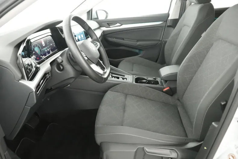 Volkswagen Golf din 2023 cu 52.077 km - oferta VOL166198 - foto 9