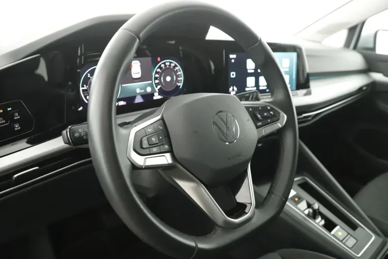 Volkswagen Golf din 2023 cu 52.077 km - oferta VOL166198 - foto 12