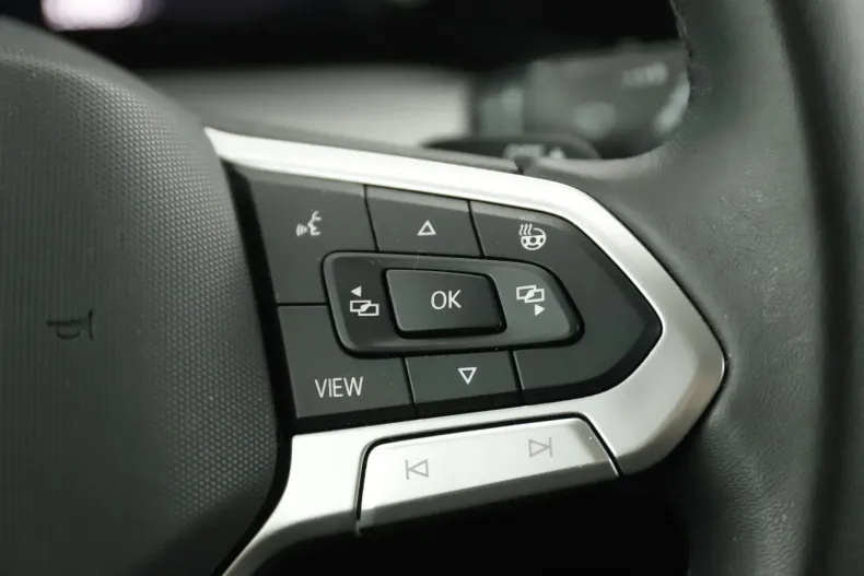 Volkswagen Golf din 2023 cu 52.077 km - oferta VOL166198 - foto 19