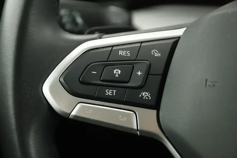 Volkswagen Golf din 2023 cu 52.077 km - oferta VOL166198 - foto 20