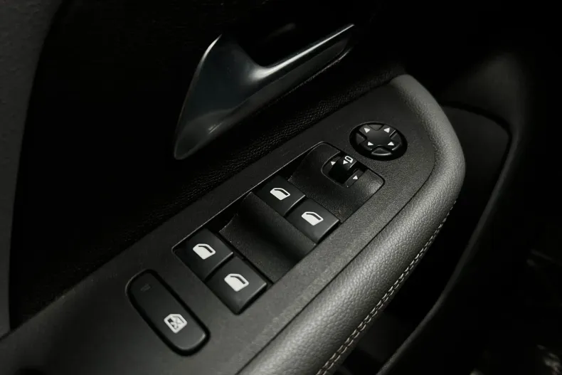 Opel Mokka din 2023 cu 109.084 km - oferta OPE166202 - foto 20