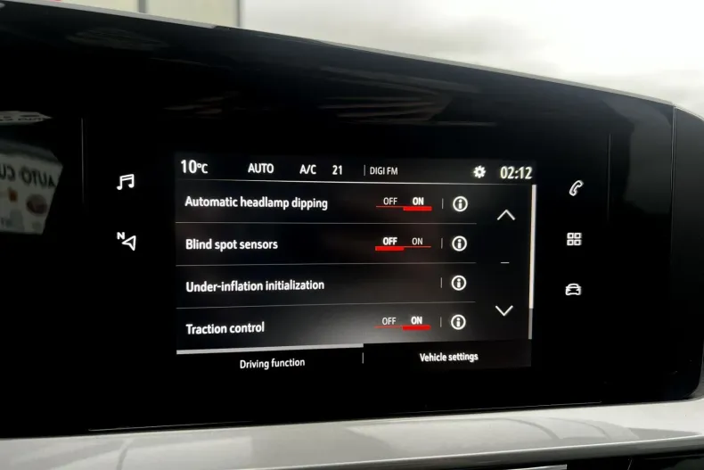 Opel Mokka din 2023 cu 99.782 km - oferta OPE166203 - foto 16