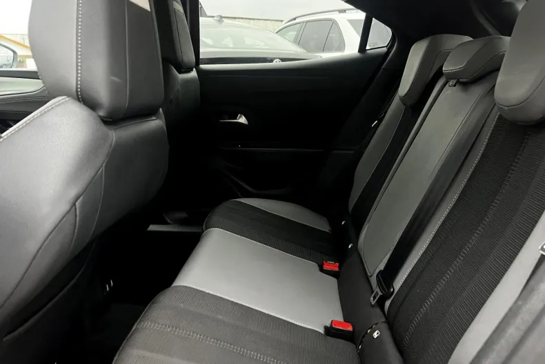 Opel Mokka din 2023 cu 101.459 km - oferta OPE166207 - foto 12