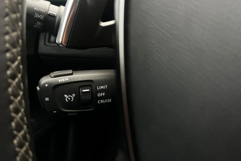 Peugeot 3008 din 2021 cu 159.825 km - oferta PEU166209 - foto 27