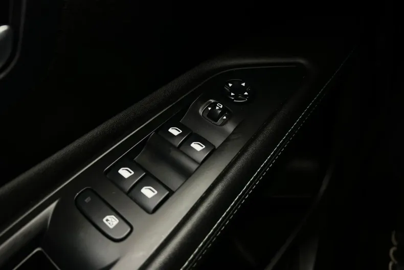 Peugeot 3008 din 2021 cu 159.825 km - oferta PEU166209 - foto 31