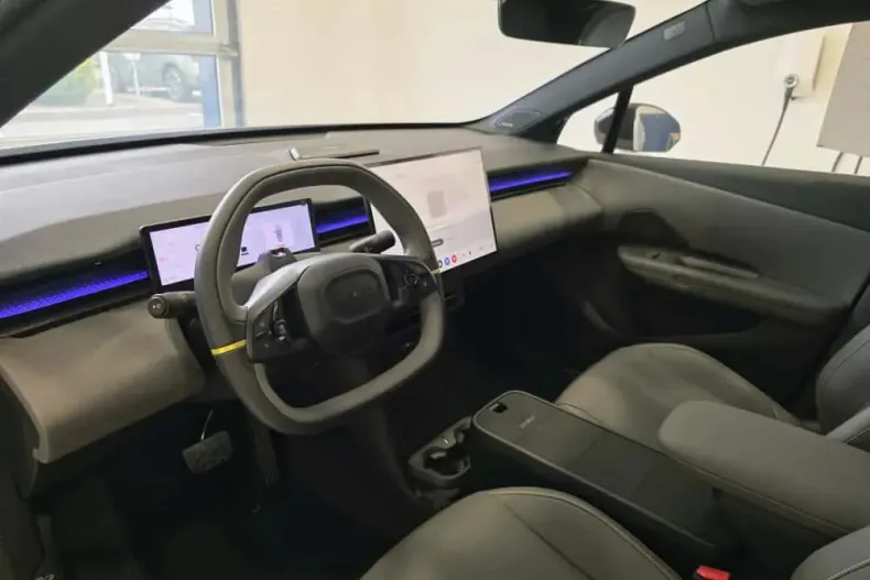 Lynk&Co 02 din 2024 cu 2 km - oferta LYN166222 - foto 8