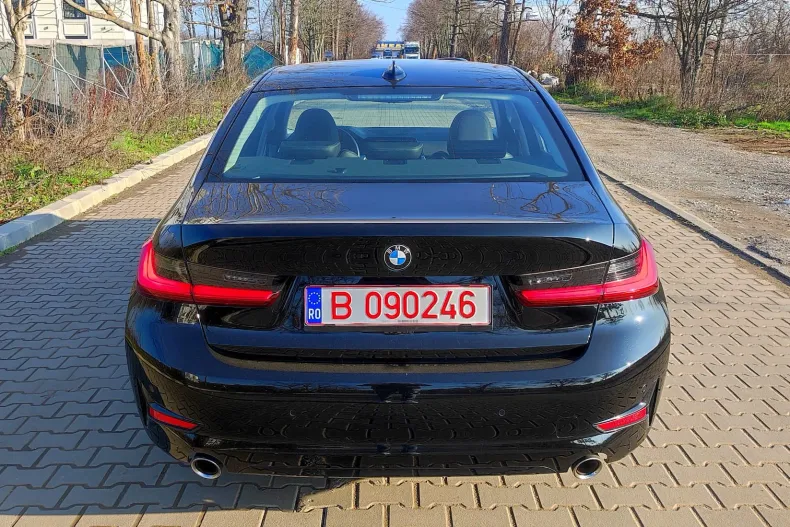BMW Seria 3 din 2020 cu 136.980 km - oferta BMW166226 - foto 4