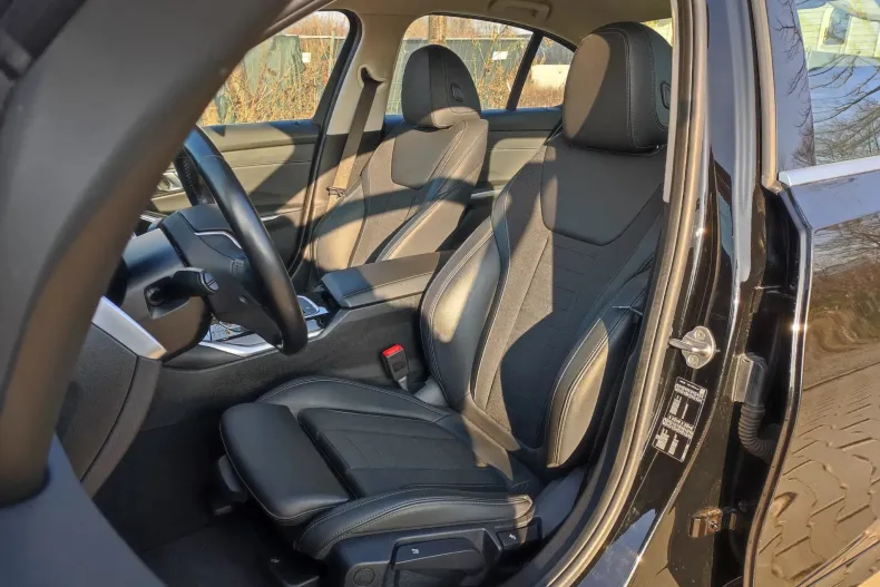 BMW Seria 3 din 2020 cu 136.980 km - oferta BMW166226 - foto 11