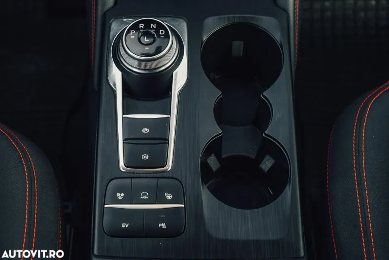 Ford Kuga din 2023 cu 77.334 km - oferta FOR166227 - foto 12