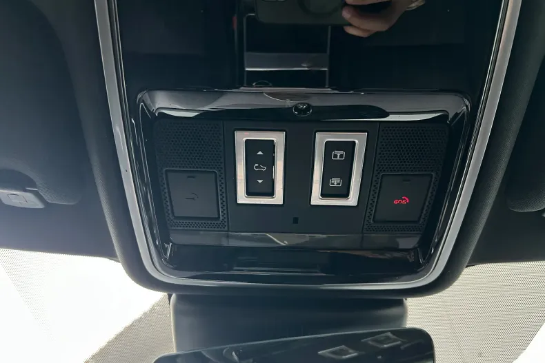 Land Rover Range Rover Velar din 2020 cu 43.000 km - oferta LAN166236 - foto 21