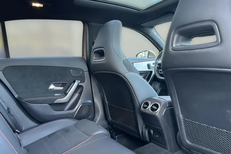 Mercedes-Benz A din 2023 cu 22.796 km - oferta MER166238 - foto 13