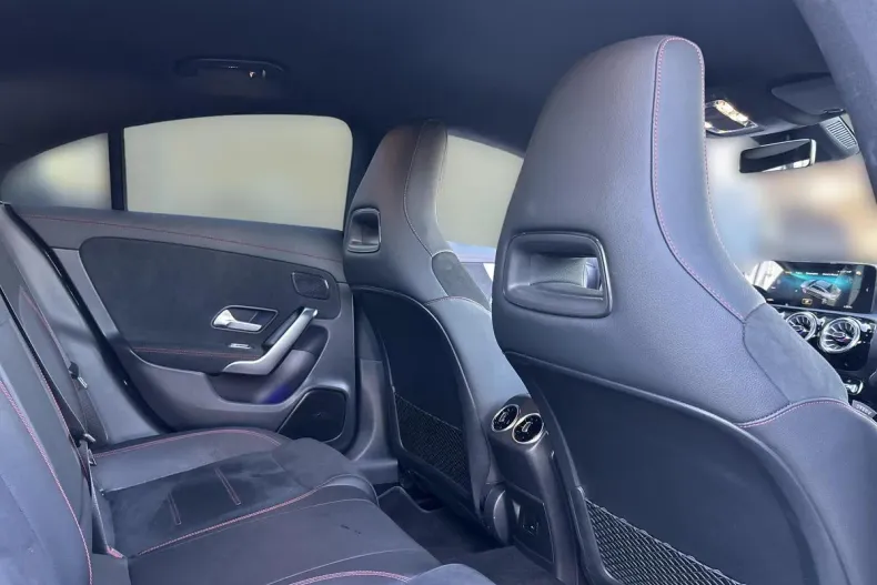 Mercedes-Benz CLA din 2022 cu 18.335 km - oferta MER166242 - foto 11