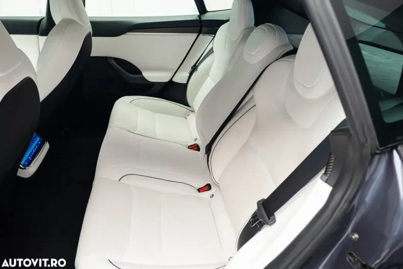 Tesla Model S din 2022 cu 45.300 km - oferta TES166245 - foto 28