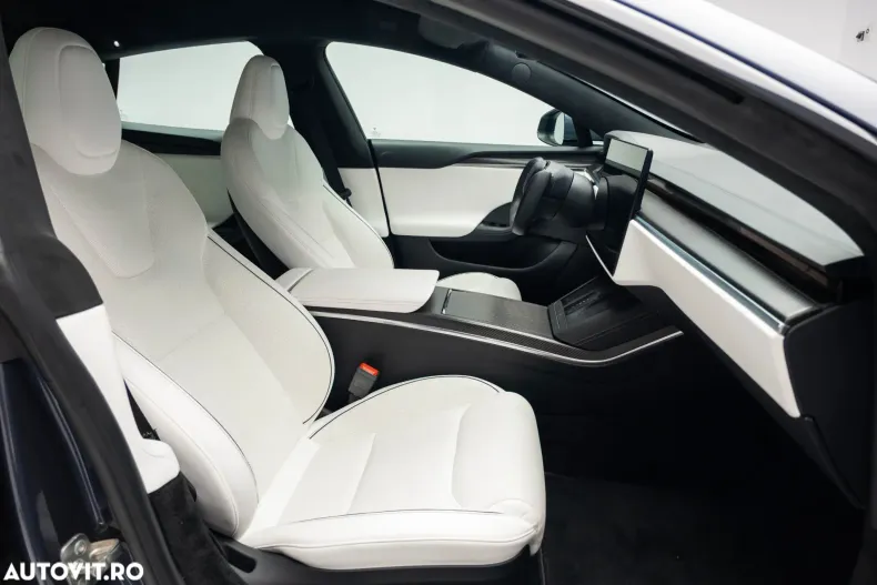 Tesla Model S din 2022 cu 45.300 km - oferta TES166245 - foto 38