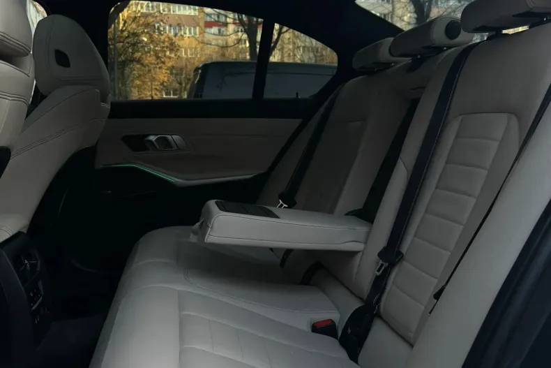 BMW Seria 3 din 2019 cu 110.000 km - oferta BMW166253 - foto 15