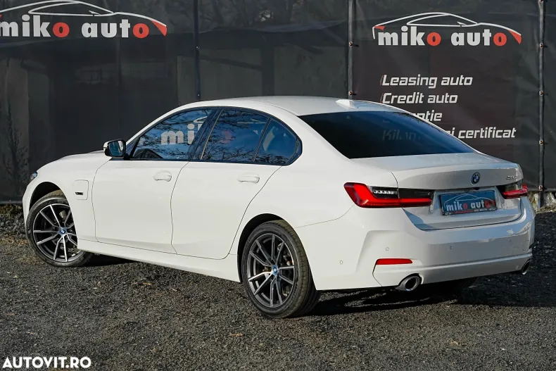 BMW Seria 3 din 2023 cu 140.000 km - oferta BMW166254 - foto 5
