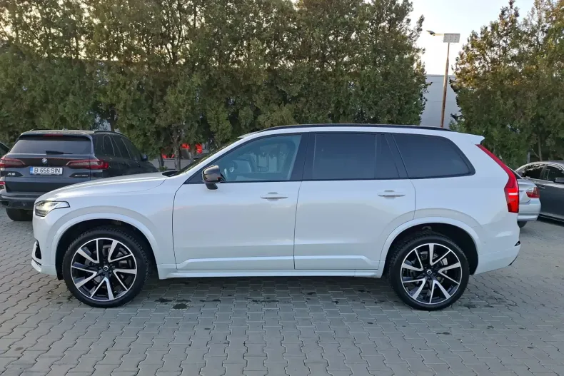 Volvo XC90 din 2022 cu 62.450 km - oferta VOL166255 - foto 3