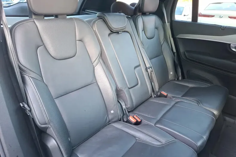 Volvo XC90 din 2022 cu 62.450 km - oferta VOL166255 - foto 14