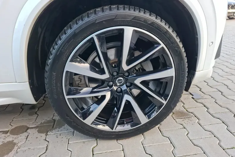 Volvo XC90 din 2022 cu 62.450 km - oferta VOL166255 - foto 19