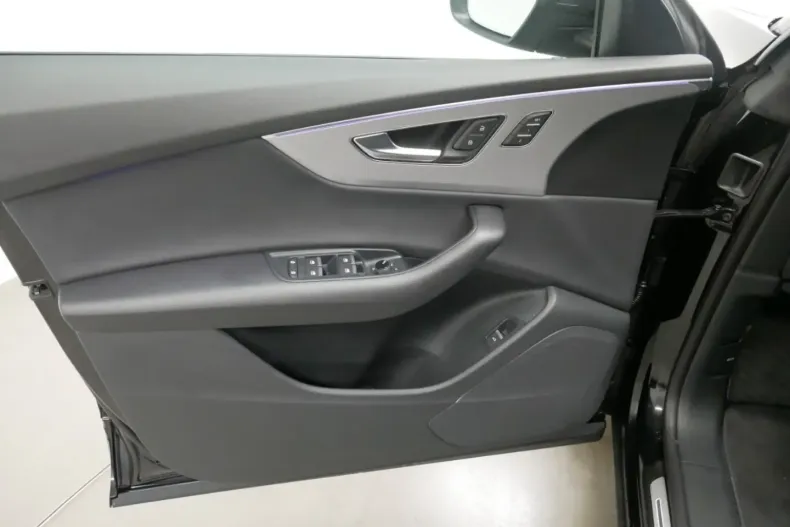 Audi Q8 din 2025 cu 15.210 km - oferta AUD166259 - foto 16