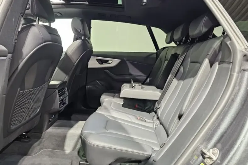 Audi Q8 din 2025 cu 15.911 km - oferta AUD166261 - foto 12