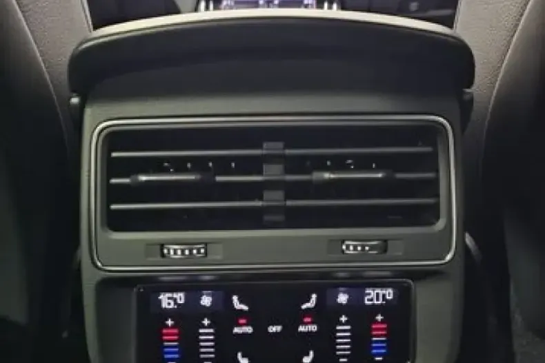 Audi Q8 din 2025 cu 15.911 km - oferta AUD166261 - foto 17