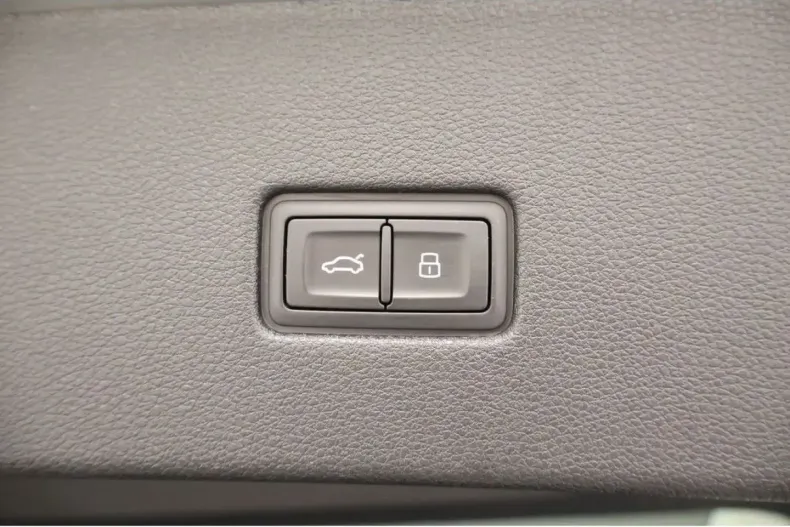 Audi RSQ8 din 2025 cu 16.788 km - oferta AUD166262 - foto 24