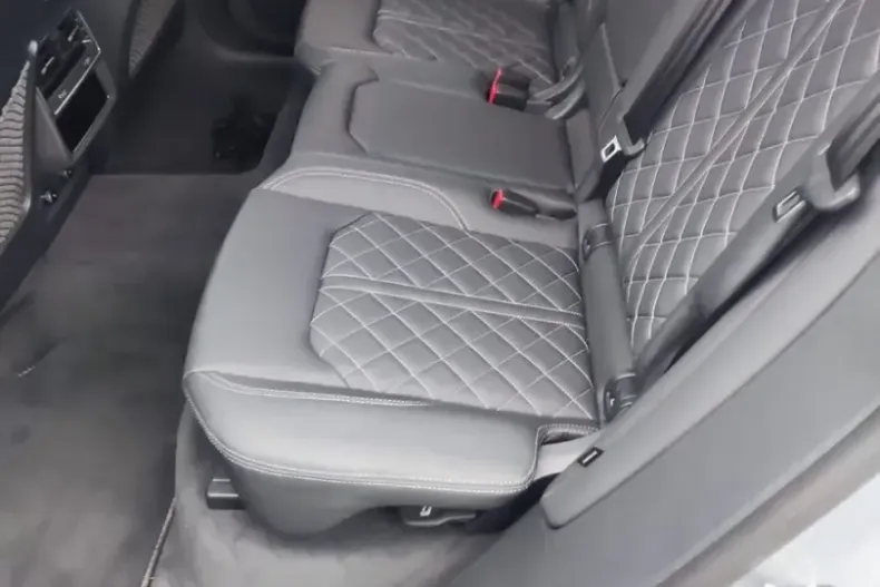 Audi Q8 din 2025 cu 16.000 km - oferta AUD166263 - foto 14