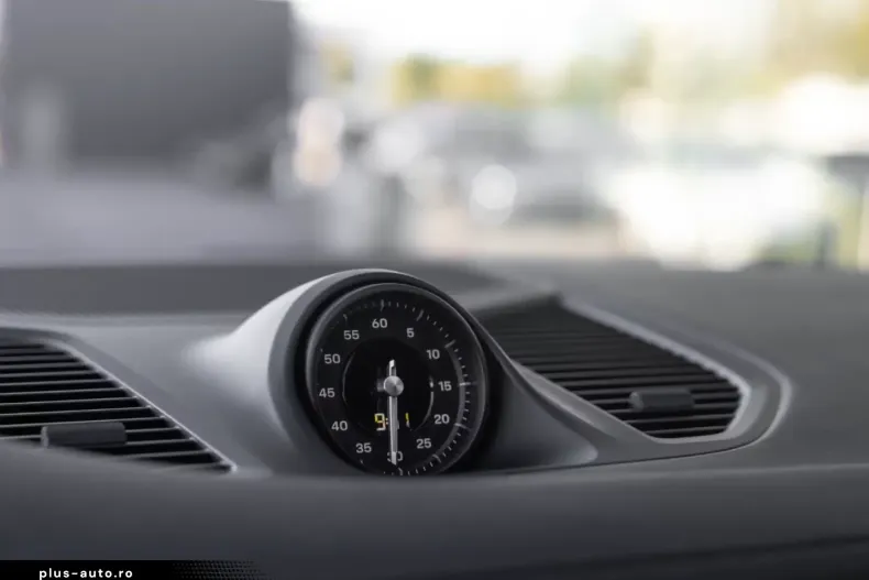 Porsche Cayenne din 2025 cu 4.900 km - oferta POR166286 - foto 14