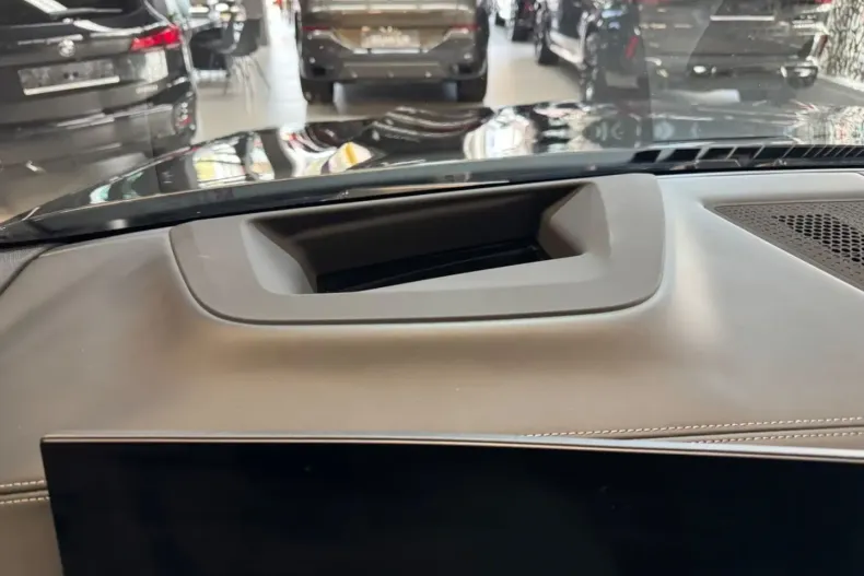 BMW X6 M60 din 2024 cu 43.245 km - oferta BMW166290 - foto 19