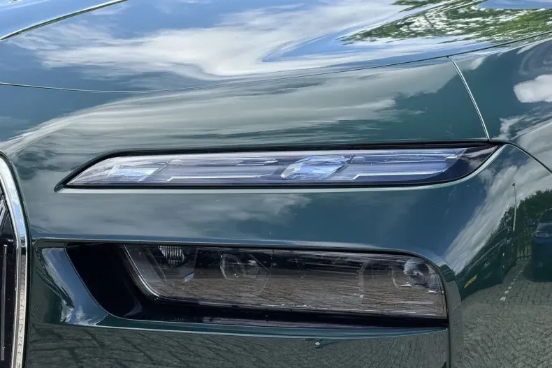 BMW 750 din 2025 cu 22.430 km - oferta BMW166291 - foto 4