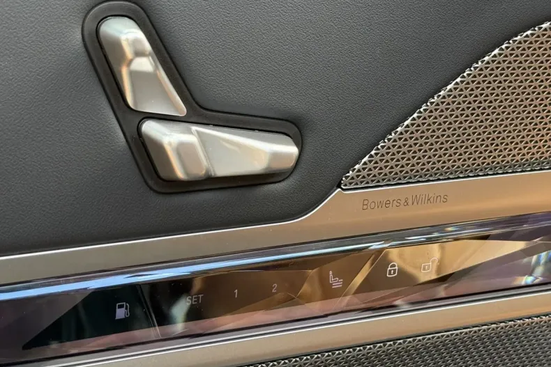 BMW 750 din 2025 cu 22.430 km - oferta BMW166291 - foto 14