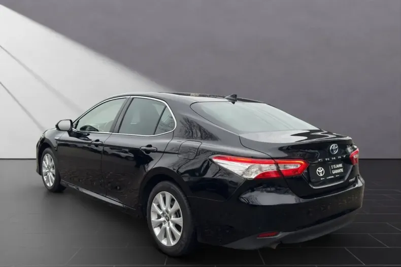 Toyota Camry din 2021 cu 44.387 km - oferta TOY166293 - foto 3