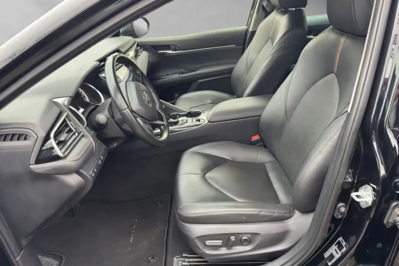 Toyota Camry din 2021 cu 44.387 km - oferta TOY166293 - foto 9