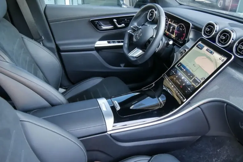 Mercedes-Benz GLC 300 din 2024 cu 23.351 km - oferta MER166308 - foto 3