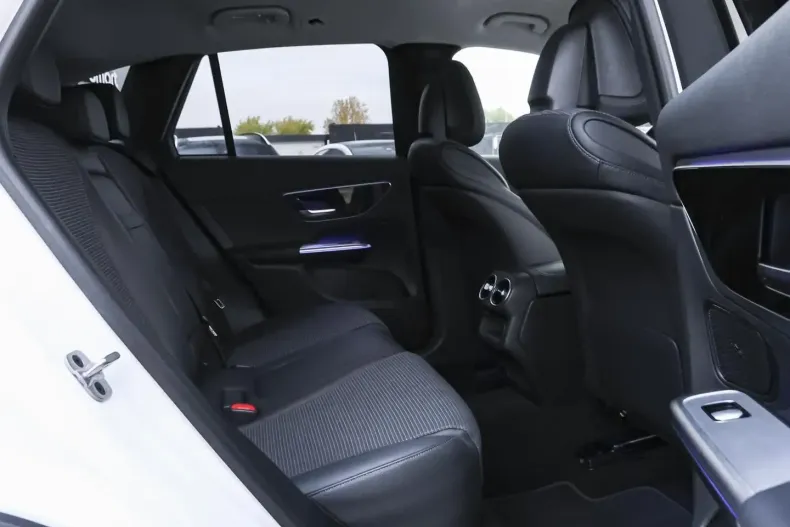 Mercedes-Benz GLC 300 din 2023 cu 41.330 km - oferta MER166310 - foto 5