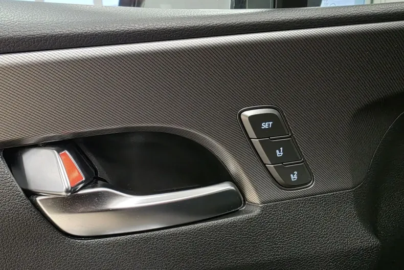 Hyundai SANTA FE din 2022 cu 48.038 km - oferta HYU166319 - foto 15