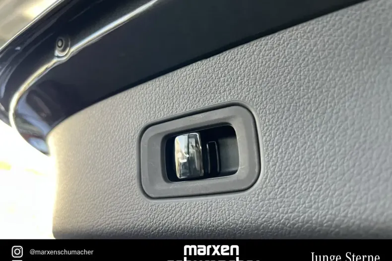 Mercedes-Benz GLC 300 din 2022 cu 8.620 km - oferta MER166320 - foto 16