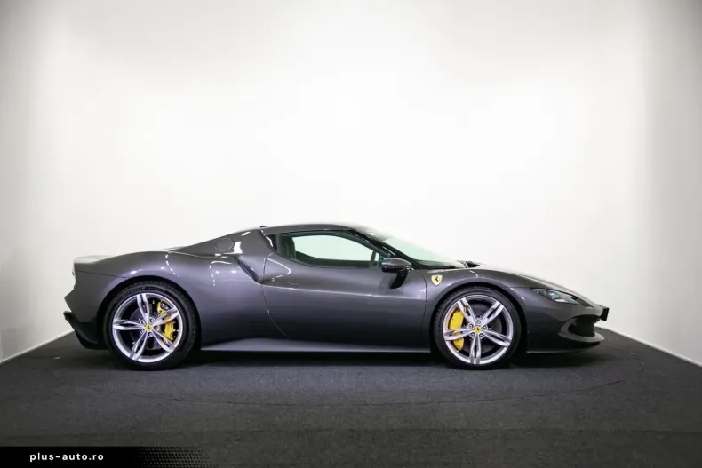 Ferrari 296 GTB din 2024 cu 3.000 km - oferta FER166323 - foto 4