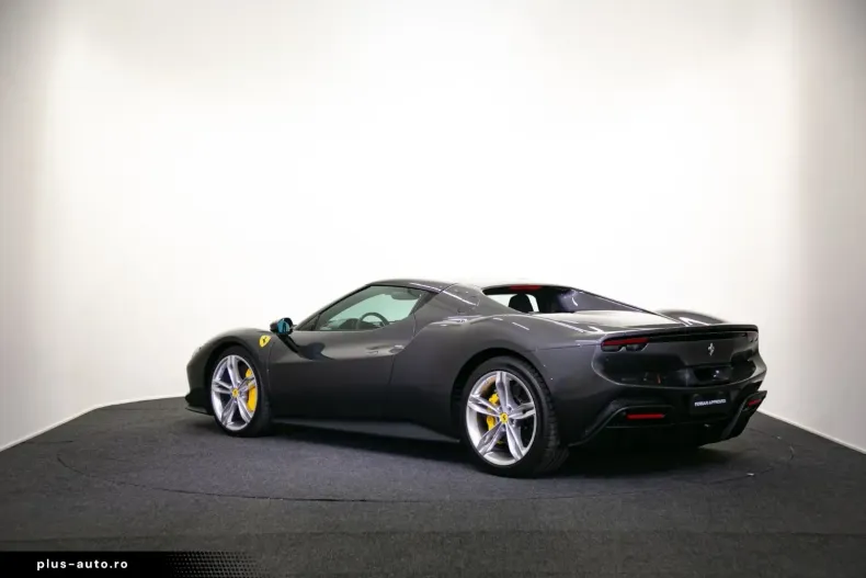 Ferrari 296 GTB din 2024 cu 3.000 km - oferta FER166323 - foto 7