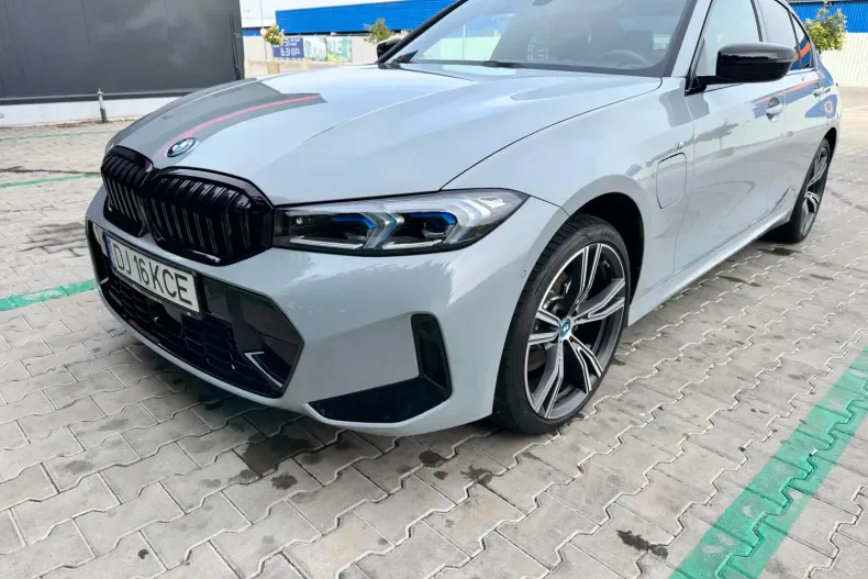 BMW 330 din 2024 cu 11.154 km - oferta BMW166328 - foto 7
