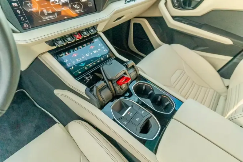 Lamborghini Urus din 2025 cu 6.599 km - oferta LAM166332 - foto 18